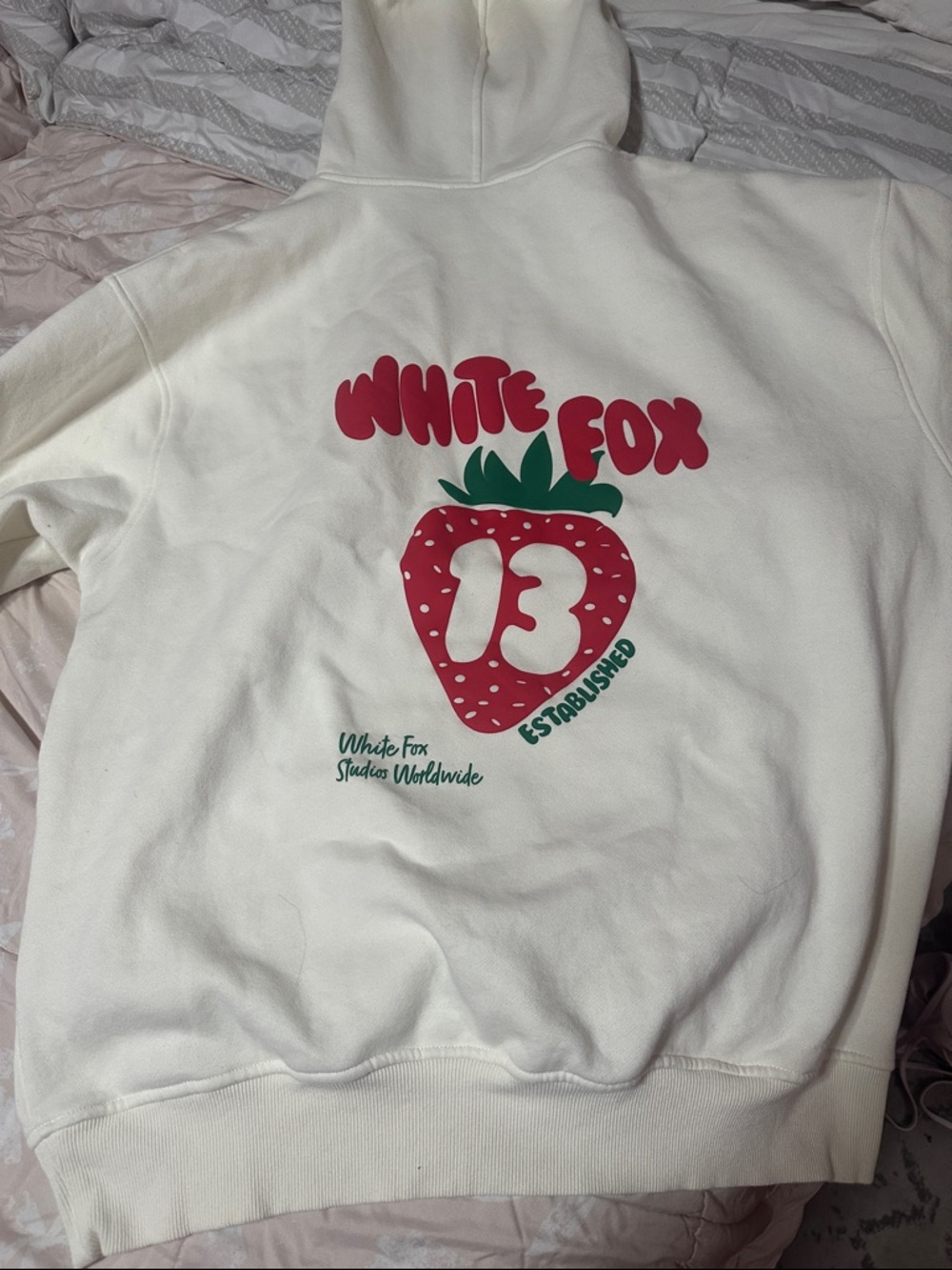 White fox hoodie cream